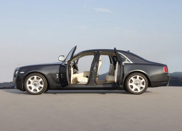 Rolls-Royce Ghost 2010