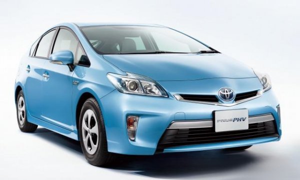 Toyota Prius PHV 