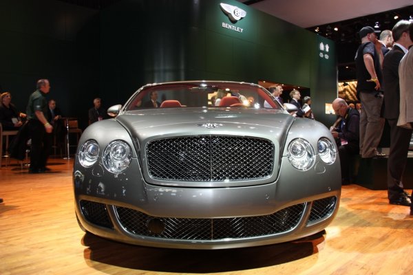 Bentley Continental GTC Speed / Детройт 2009
