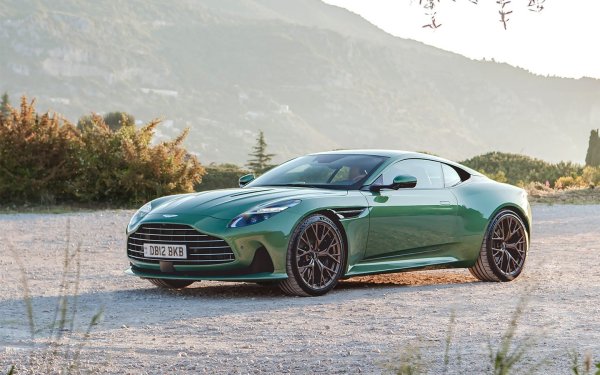 Мощност: 680 к.с.

Максимална скорост: 325 км/ч

Скоростна кутия: 8-степенна автоматична скоростна кутия, задно задвижване
