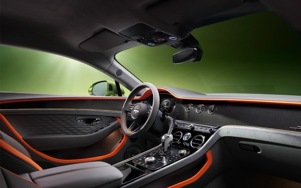 Като се има предвид, че най-новият Continental GT е почти готов за официалното представяне, сегашното поколение явно изживява последните си месеци на конвейера. Скоро сложният, W12 двигател също ще стане рядкост - новата кола ще трябва да се задоволи с хибриден агрегат.
