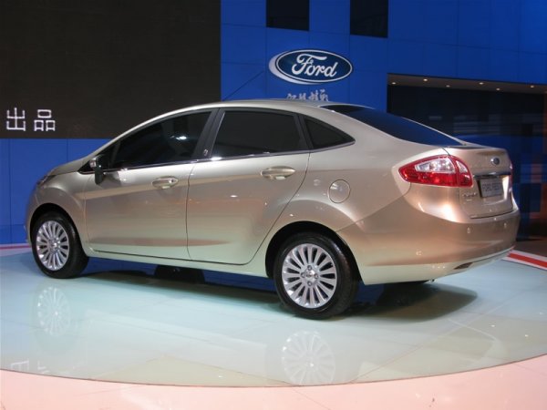 Засега този вариант ще се продава само в Китай, останалата част на Азия и в Северна Америка и няма да бъде предлаган в Европа 