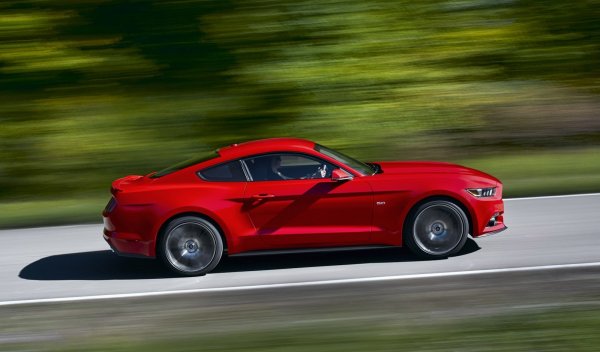 Ford Mustang от 6-то поколение