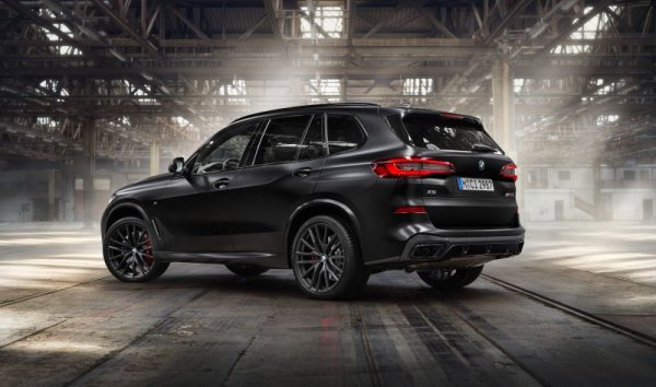 Два модела на BMW делят 12-ото място. Малко изненадващо, единият от тях е X5, който в предишните години бе бестселър на баварците у нас. Най-продаваната версия е дизеловата 30d, но второто място е за плъг-ин хибрида 45е. 
