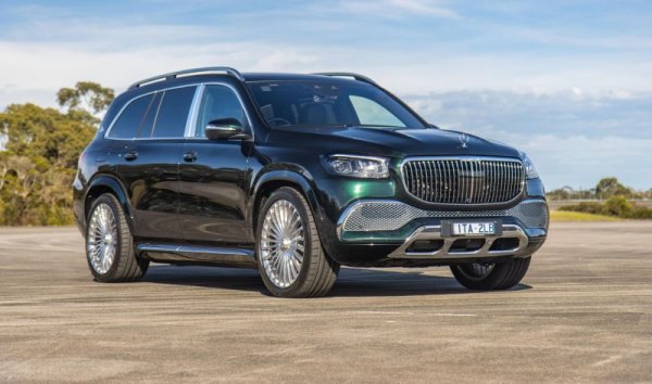 Най-скъпият SUV модел на Mercedes се радва на солидно търсене у нас. В регистрираните тази година автомобили се включват 8 AMG версии, както и 6 екземпляра от свръхлуксозния GLS 600 Maybach. Най-продавана версия обаче е дизеловата 400d.
