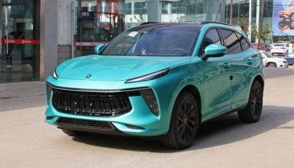 21. Iveco - 221 (154% ръст спрямо 2023, пазарен дял 0.7%)
21. Forthing - 221 (нова на пазара, дял 0.7%)
23. Tesla - 207 (0% ръст, дял 0.7%)
24. Seat - 183 (87% ръст, дял 0.6%)
25. Haval - 141 (-6% спад, дял 0.5%)
26. Fiat - 119 (37% ръст, дял 0.4%)
27. DFSK - 118 (57% ръст, дял 0.4%)
28. Lexus - 109 (0% ръст, дял 0.3%)
29. Honda - 100 (82% ръст, дял 0.3%)
30. Isuzu - 96 (243% ръст, дял 0.3%)

НА СНИМКАТА: Forthing T5
