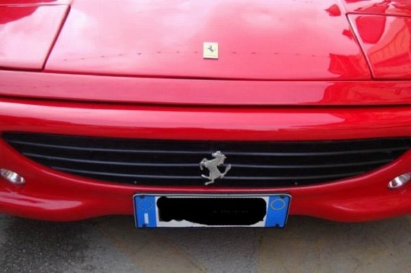 Pontiac Fiero във Ferrari 335
