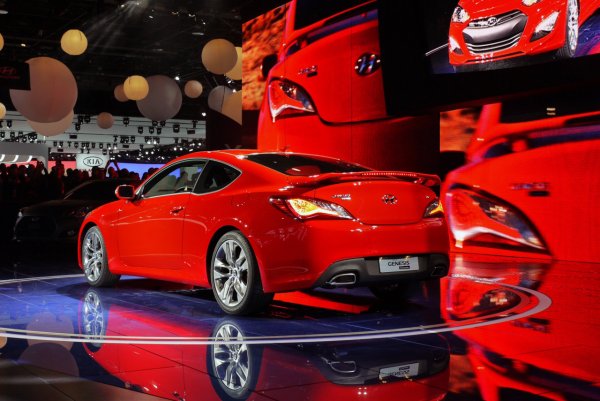 Детройт 2012 - Hyundai Genesis Coupe