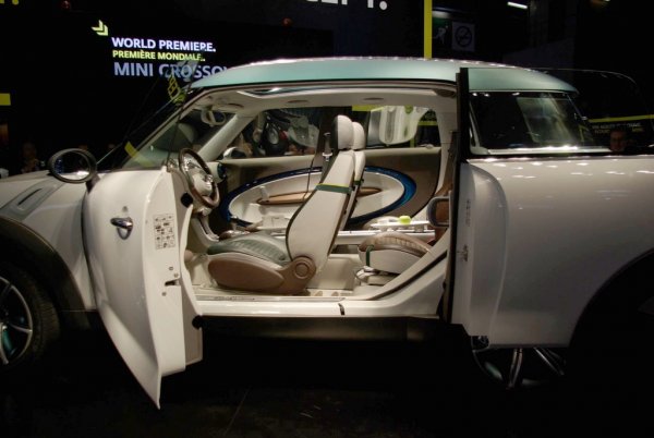 Автомобилен салон Париж 2008, представя MINI Crossman Concept