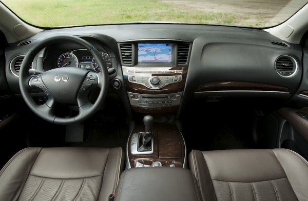 <p>Wards Auto подреди 10-те най-добри автомобилни интериора за 2012 година <br /><br />Infiniti JX35</p>