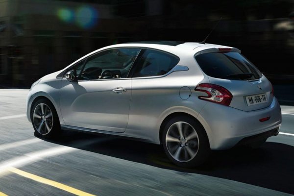 Peugeot 208