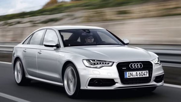 С средна консумация от 6.2/100 на магистралата, турбодизеловото Audi A6 може да достигне 100 км/ч за около шест секунди. 

Моделът от 2016 е породил четири оплаквания, свързани с двигателя, като най-тревожното от тях е свързано със скъпи ремонти за повреден турбокомпресор при пробег от 90 000 км. 
