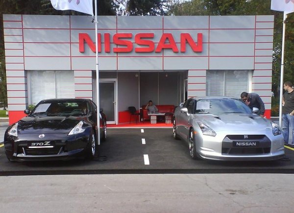 Nissan 