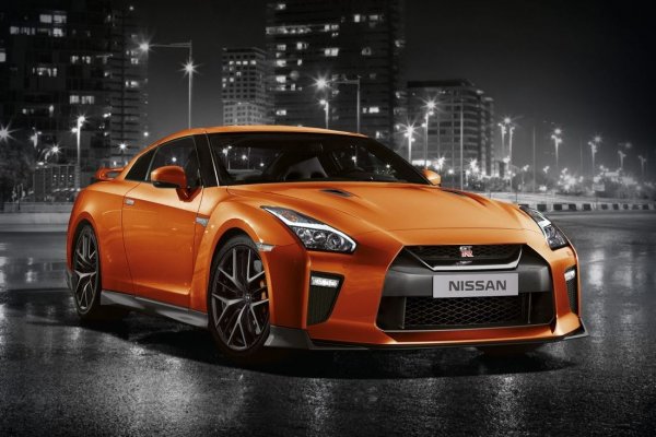 Единственият представител на бранд, който не се води премиум. При GT-R цената стартира от 195 000 лв. за най-ниското ниво на оборудване. Двигателят е 3,8-литров V6, развиващ мощност от  570 к.с., като той се съчетава с  6-степенна автоматична скоростна кутия. Версията NISMO също е достъпна у нас, като при нея моторът е с 600 к.с., а цената - 359 900 лв.