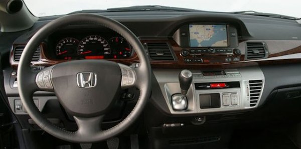 В Европа доста често срещан е и 2.2-литровият i-CTDi дизел (код N22A), който развива 140 конски сили. Ползва турбокомпресори от Garett (по-добрият вариант) или Honeywell. Това е сравнително солиден мотор, но е ключова редовната смяна на маслото с 0w30. Трябва да внимавате за възможно разхлабване на ангренажната верига и за залепващи клапани на системата за рециркулация на газовете. 

