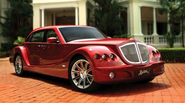 През 1985 г. в Сидни, Гери Кури работи в строителството, подобно на по-големите си братя, и двамата предприемачи. Младият мъж е запален по класическите автомобили и тяхното реставриране. Наред с работата си, той проектира кола, вдъхновена от Packard и Duesenberg от 20-те години на миналия век. След година работа, тя е завършена и прави силно впечатление на братята му. И двамата искат свои коли.

След като е сглобена и втората, Гери получава толкова екстравагантна оферта, че не може да откаже и я продава. След това прави друга, чиято съдба е същата, и нещата тръгват. Година по-късно се ражда Bufori Motor Car Company. Автомобилите на марката се отличават с прецизната си изработка и широкото използване на карбон-кевлар.
