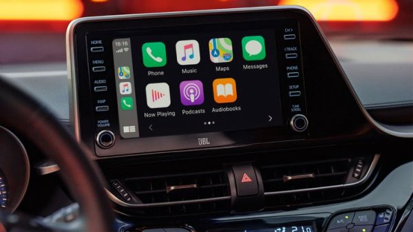 Японските джипове са достъпни, защото са създадени, за да угодят и да привлекат голяма част от клиентите. Те не са насочени към търсещите луксозни автомобили клиенти, а към хора, които пътуват за работа и возят децата си на училище.