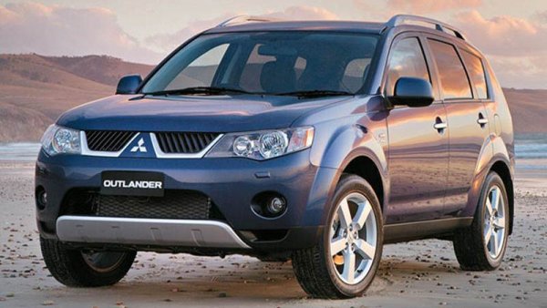 Прости и надеждни японски двигатели без излишна електроника.

Те са инсталирани както на Peugeot 4007, така и на Citro&euml;n C-Crosser - също с добри отзиви от собствениците.

При нормална поддръжка (масло, филтри, управление на клапана) достигането на пробег от 500 000 км е напълно реално.
