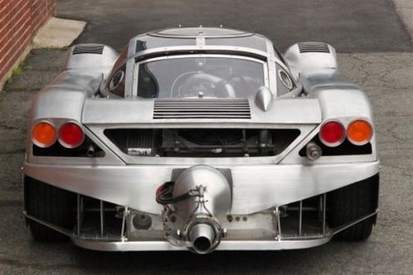 Sea Lion - Амфибия, която може развива 100 км/час при движение във вода и 190 км/час на сушата