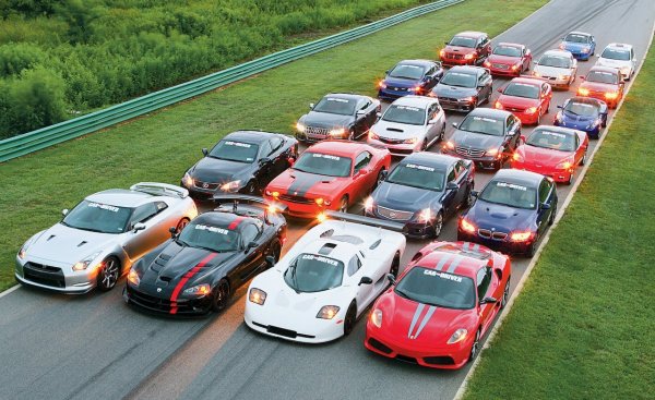 Това са снимки от събитието The Lightning Lap / Car and Driver