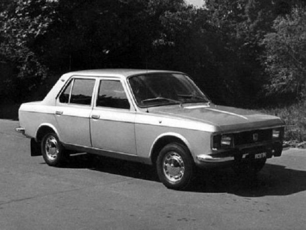 <p>Прототипите на руското автомобилостроене<br /><br />Москвич 3-5-5 от 1972 г</p>