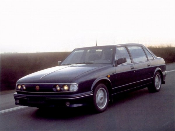 Доста популярна чешка марка в миналото, особено на пазара в Източна Европа. По едно време обаче Tatra спря развитието си, като, всъщност започна да произвежда само един модел, но с различен дизайн, като не успя да върви в крак с времето. Последният опит за съживяване на марката беше пускането на модернизираната версия на Tatra 700 с V8 двигател, развиващ 231 к.с. Това обаче също се оказа неуспешно - за три години производство бяха продадени само 75 бройки. Този провал се оказа последният за чешкия производител.