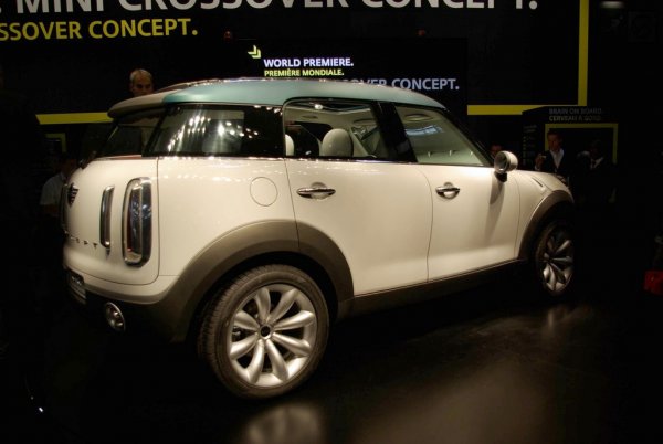 Автомобилен салон Париж 2008, представя MINI Crossman Concept