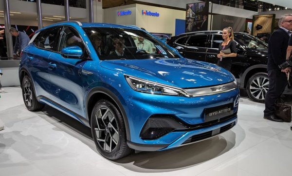 Специално планиран за европейския пазар модел с 62-киловатчасова батерия, малко по-голям от Dolphin. На практика това е експортната версия на китайския BYD Yuan Plus, но с доста промени в оборудването. Стартовата цена в Германия е 44,000 евро. В България също има няколко регистрирани бройки през 2023, показва традиционната справка на Automedia.bg в регистрите на МВР. 
