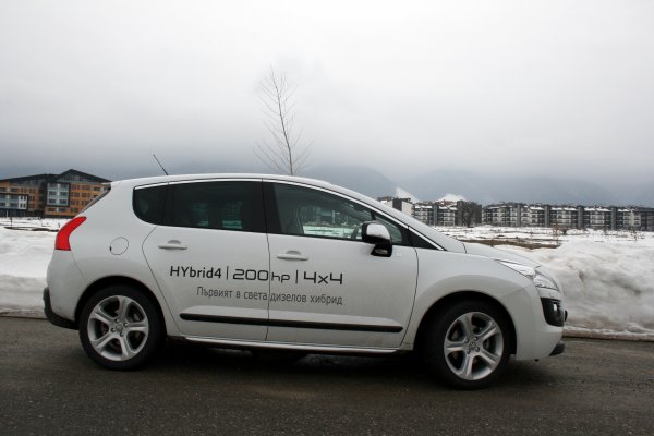 Peugeot 3008 HYbrid4