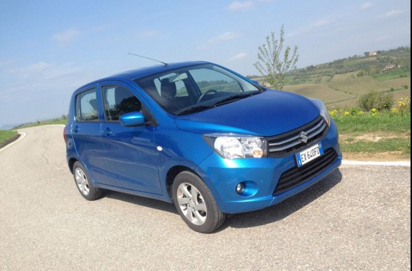 Победителят Топ 10 е Suzuki Celerio, който, тестван през 2016 г., постигна среден разход на гориво от 3,65 л/100 км. В случая това е версията Celerio 1.0 Style - малък 5-врат автомобил, произведен в Тайланд, 3-цилиндров атмосферен двигател с 68 к.с. и 5-степенна ръчна скоростна кутия. 

Дължината на тази кола е 3,60 метра, като има пет места в салона и багажник с обем 254 литра (726 литра при свалени задни седалки). Celerio се продаваше от 2014 до 2020, като в момента намира за около 7500 евро на пазара за употребявани автомобили.
