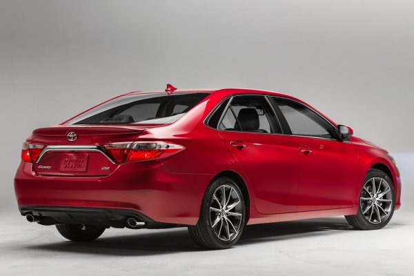 Toyota Camry 2015