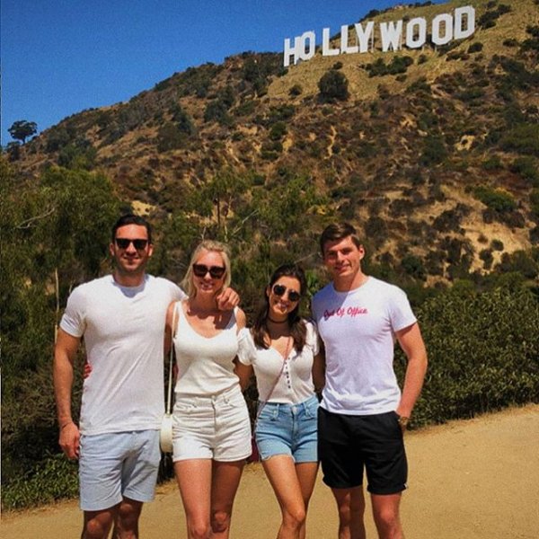 Макс Верстапен, пилотът от Формула 2 Никола Латифи и две дами посетиха Холивуд.