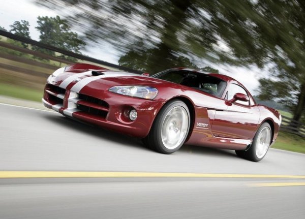 Dodge Viper SRT10 е сред най-изявените спортисти оттатък океана