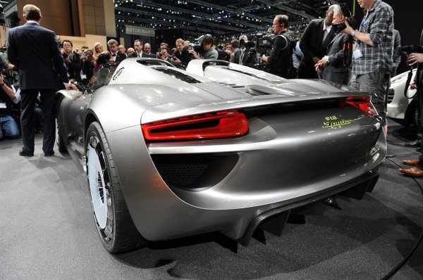 Porsche 918 Spyder concept