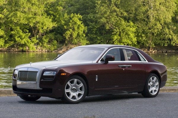 Rolls-Royce Ghost 2010
