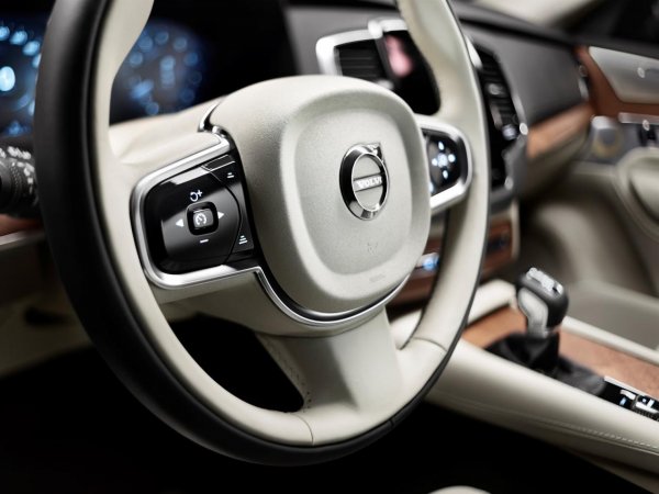 Volvo XC90 2015