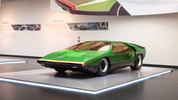 33 Carabo - не е трудно да се разпознае почеркът на великия Марчело Гандини