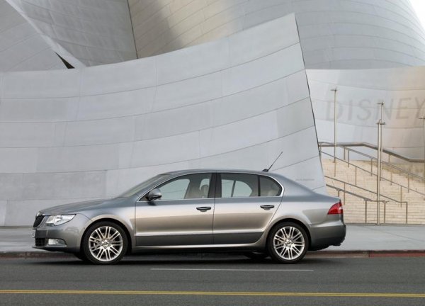 Skoda Superb (2009)