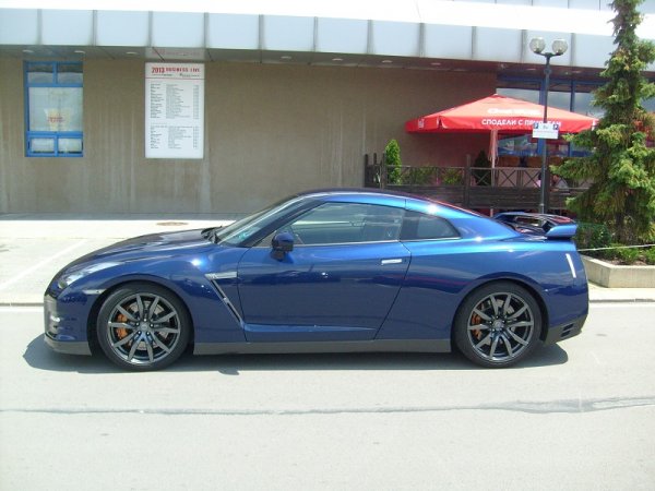 Тест драйв на GT-R и 370Z Cabriolet