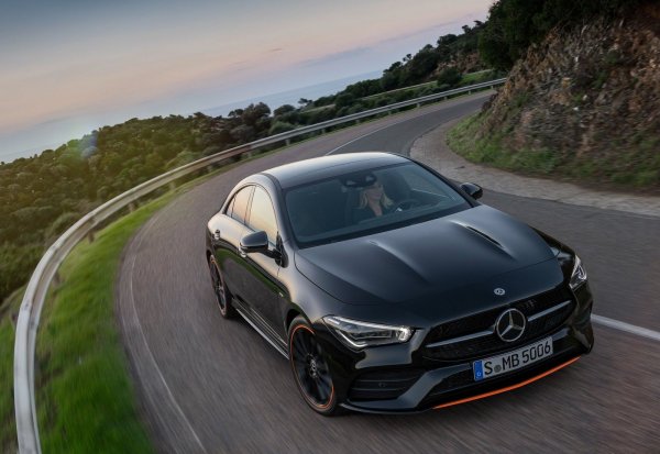 Производителят от Щутгарт предлага алтернатива на новата си C-Class. Моделът Mercedes-Benz CLA излезе през 2019 г., като е съвсем малко по-къс - 4,69 метра. Той е достъпен и в семеен вариант - CLA Shooting Brake. Бензиновите двигатели развиват от 136 до 421 к.с. (най-мощната е AMG 45 S), докато дизелите предлагат от 116 до 190 к.с. Има и plug-in хибрид с мощност 218 к.с.