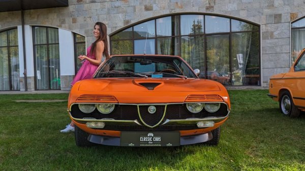 Още един шедьовър на дизайнерския гений на Марчело Гандини. Alfa Romeo Montreal е създадена през 1967 в чест на Световното изложение в Монреал, и след това е произвеждана като сериен модел през 70-те, с 2.6-литров V12 и 200 к. с. максимална мощност. Представен от Радослав Влахов. 