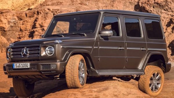 През 2018 Mercedes представи новото поколение на G-класата, строго погледнато това е едва втората генерация на модела, която носи означението W463.