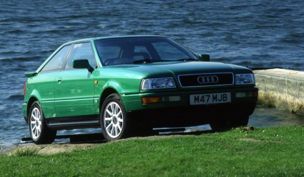 Това дори не е купе от 90-те, строго погледнато, защото дебютира още през 1988. Но остана на пазара до 1996, и след това в гамата на германците липсваше друго купе чак до лансирането на първото ТТ. 
Защо Audi Coupe бе велика кола? Първо, защото бе базирано върху седана Audi 80 - модела, с който пословичният перфекционист Фердинанд Пиех искаше да победи Mercedes и BMW. Резултатът от това е отлично обмислена конструкция и едно от най-високите качества на изработка за онова десетилетие. 
