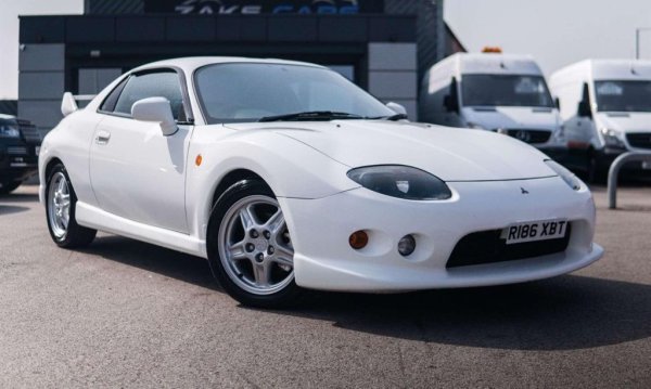 Японската кола на годината за 1994 година бе компактно двуврато купе, задвижвано най-често от напречно монтиран V6, свързан с предните колела. FTO стигаше до само шепа пазари в Европа по онова време, което го прави доста рядка кола днес. 
