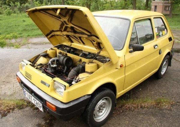 Така се ражда проектът FSM 126NP - познатото фиатче, но с предно разположен двигател и предно предаване. Решението на полските инженери е просто да преместят двигателя с обем 650 куб. см отпред. За целта се налага основно да преработят скоростната кутия и самото шаси. Автомобилът става с 19 см по-дълъг от обикновения 126P. 
В крайна сметка нарастващите затруднения на полската икономика през 1979 слагат точка на начинанието и 126 NP си остава единичен прототип. 
