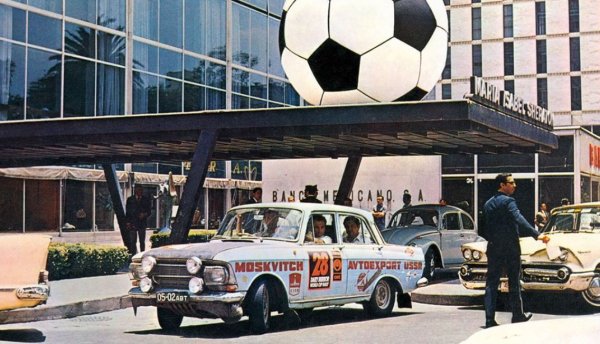 Тук ще започнем с един исторически факт: през 1968 г; и 1970 г. Москвич-412 със стандартен двигател М-412 се представя много добре в най-трудните рали маратони &bdquo;Лондон &ndash; Сидни&rdquo; и &bdquo;Лондон &ndash; Мексико Сити&rdquo;, като заема четвърто и трето меясто съответно в генералното отборно състезание и губейки само от отборите на Ford и British Leyland.
Затова не бързайте да се отнасяте със снизхождение към 412 в колата на вашия дядо, защото преди повече от половин век &bdquo;Москвич&ldquo; кара пилотите на Ford Cortina, Volvo 144S и Renault 16 да се изпотят.
