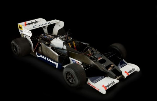 Toleman TG-184 - болидът на Аертон Сена от 1984 година