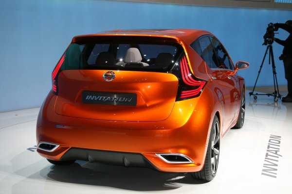 Женева 2012 / Nissan Invitation