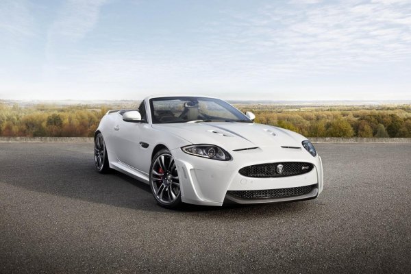 Jaguar XKR-S Convertible 