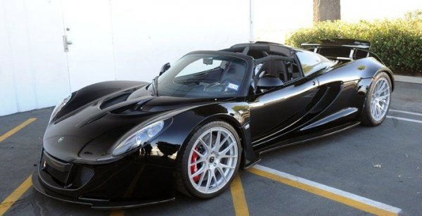 Новата суперкола на Стивън Тайлър - Hennessey Venom GT Spyder